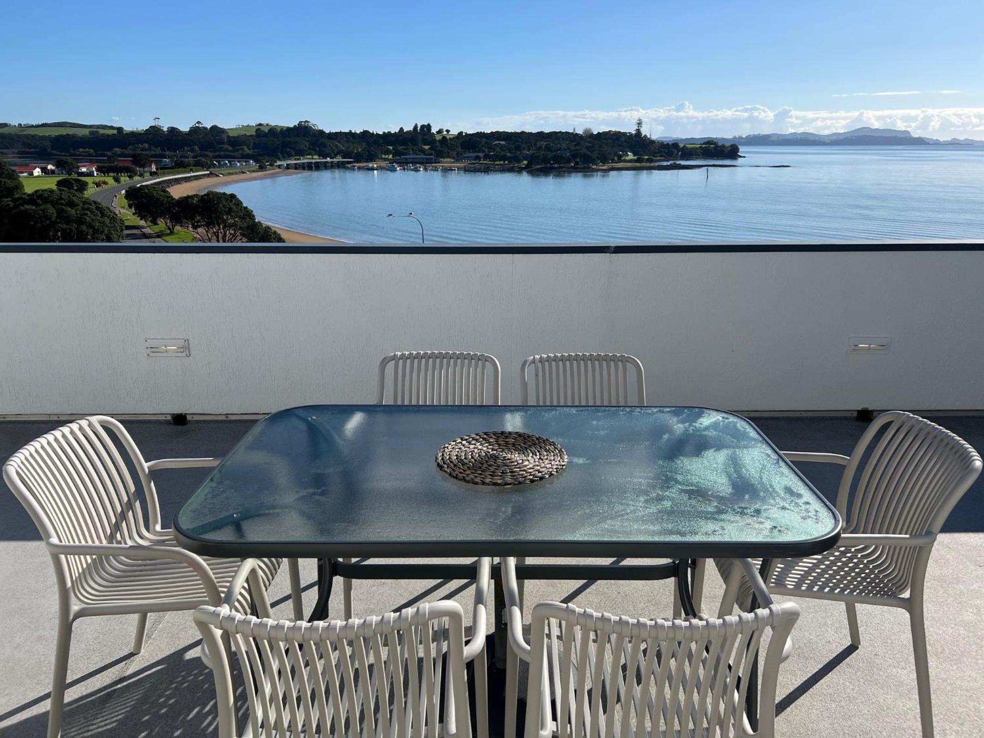 Blue Pacific Apartments Пейхия Экстерьер фото